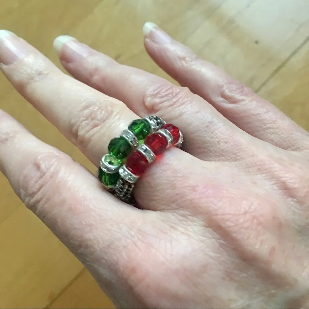 Set/2 Beaded Elasticized Fashion Rings, Red, Green